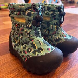 Bogs Kids Green Camouflage Boots